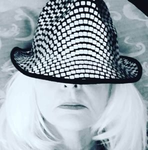 Meet your Posher, Juli-ann